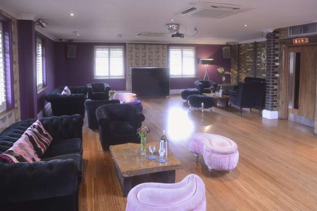 Party venues in London: The Driver Gastropub