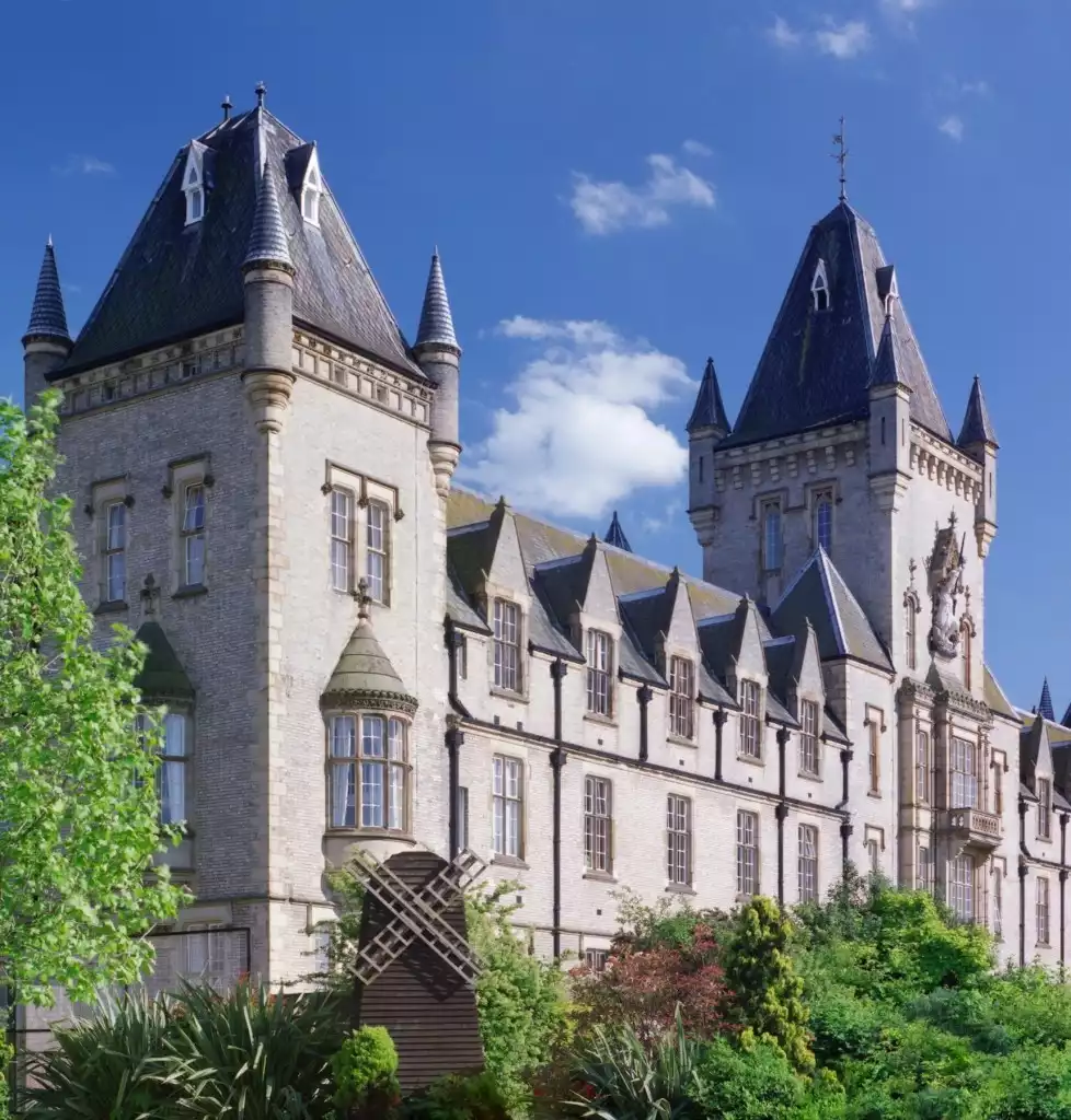  Gothic Bar & Restaurant