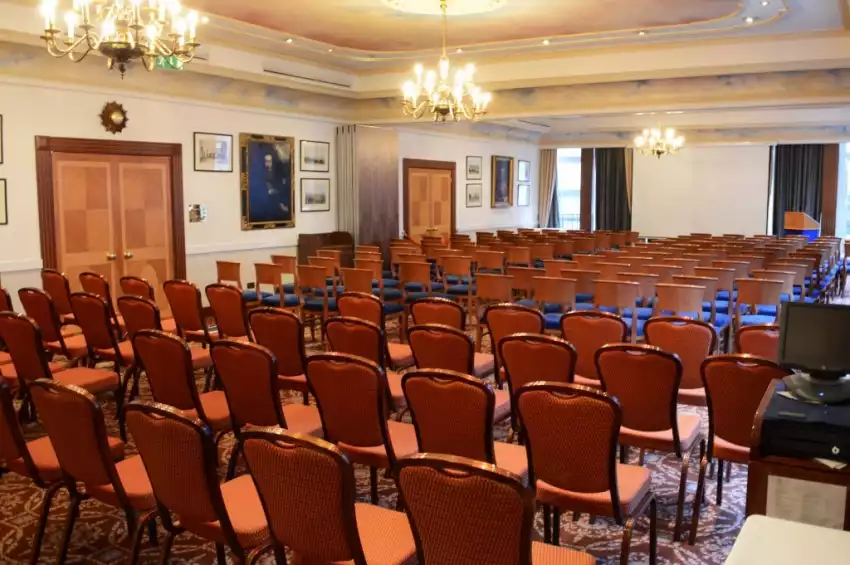 Christmas Party Venue in London : Army & Navy Club