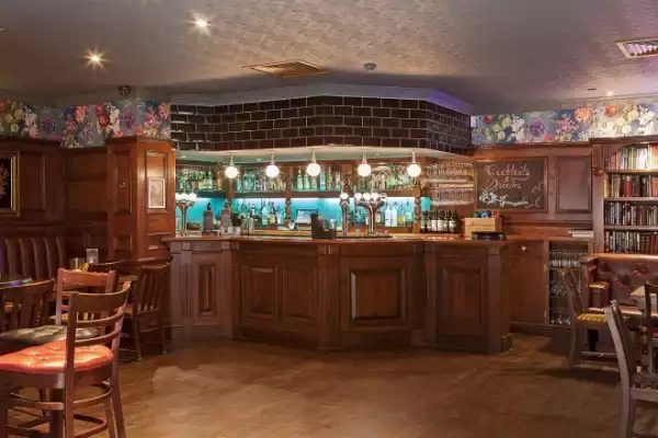 Grand Union, Chancery Lane