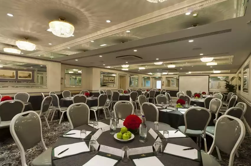 Conference venues in London: The Montague on the Gardens