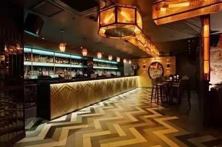 Party venues in London: Dirty Martini Monument Party venues in London: Dirty Martini Monument