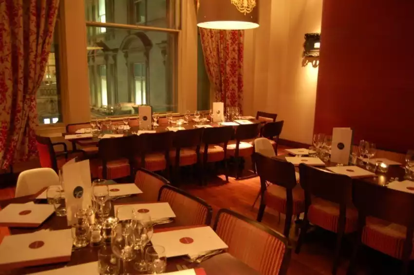 Seated Dinner in the Pink Room