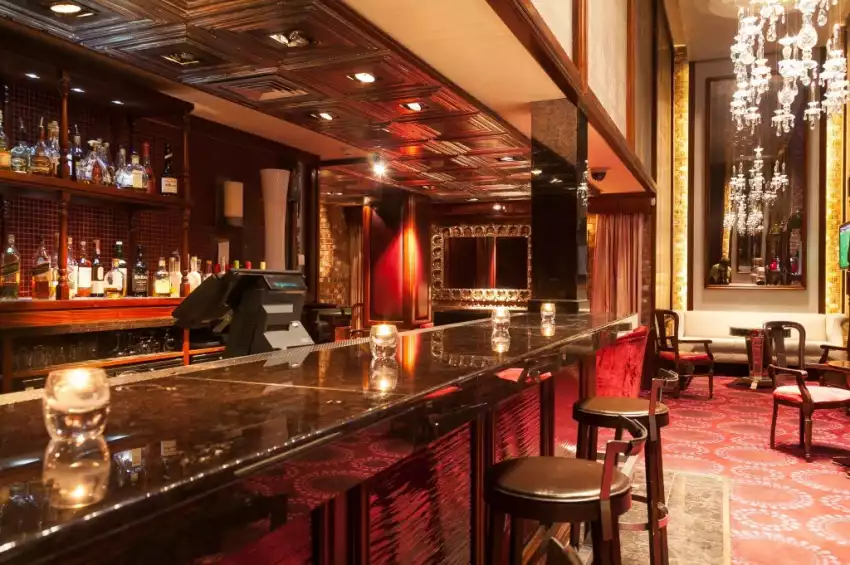 Party venues in London: Icon Balcony Bar