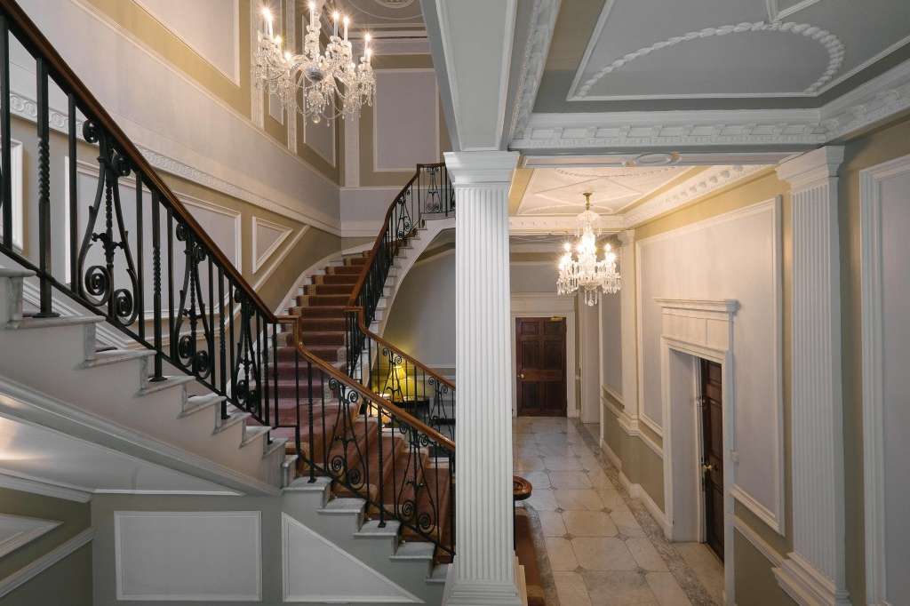 Party venues in London: Maple Leaf