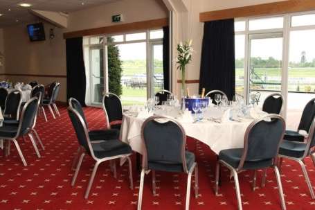 Conference venues in London: Lingfield Park Resort