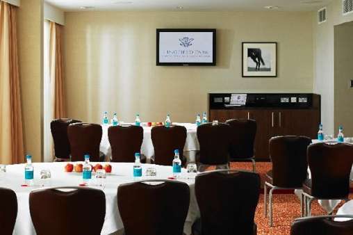 Conference venues in London: Lingfield Park Resort