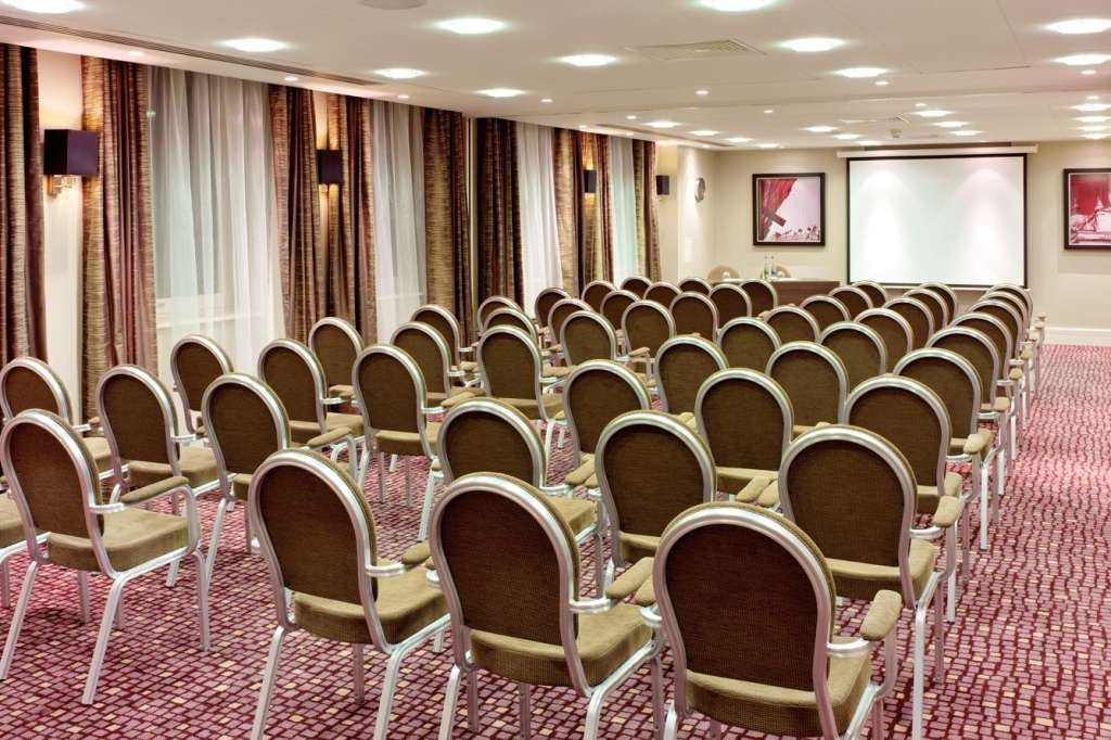 Conference venues in London: Crowne Plaza London Ealing
