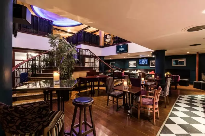 Party venues in London: Henry's Covent Garden