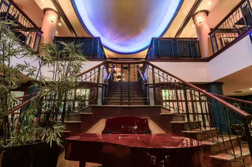 Party venues in London: Henry's Covent Garden