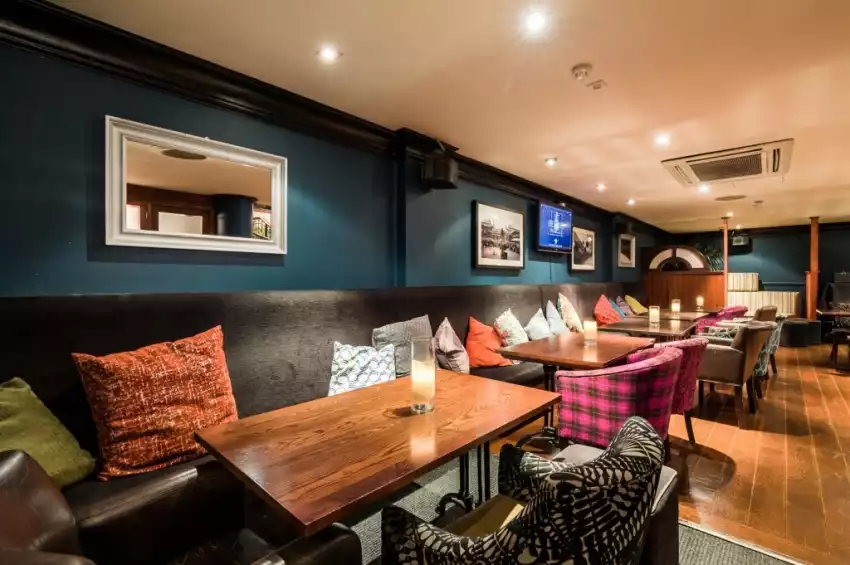 Party venues in London: Henry's Covent Garden