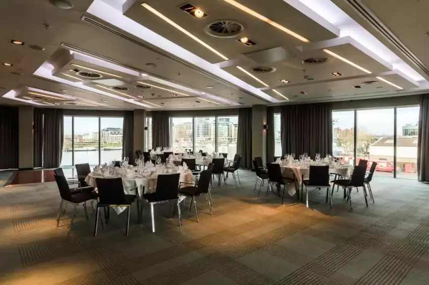 Conference venues in London: Crowne Plaza London-Battersea Conference venues in London: Crowne Plaza London-Battersea