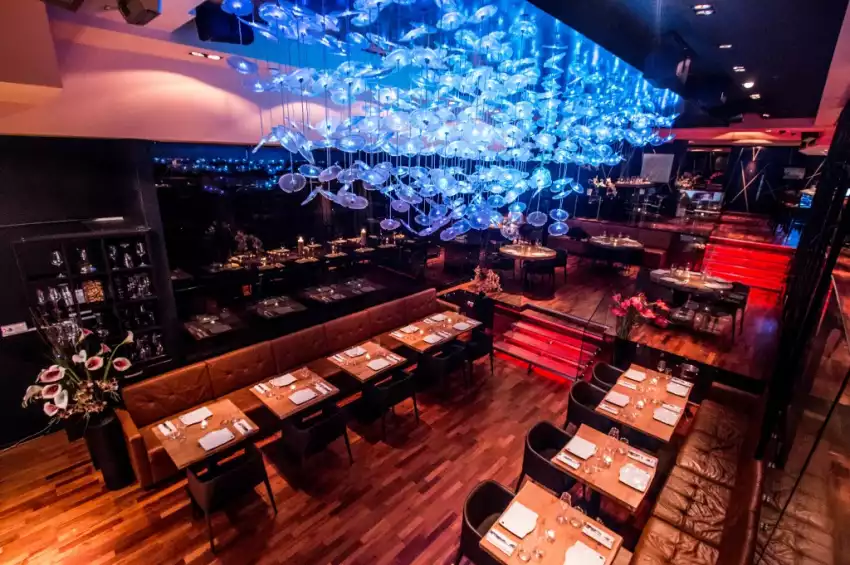 Restaurant and Bar, Dstrkt BarRestaurant and Late Night Lounge with DJ