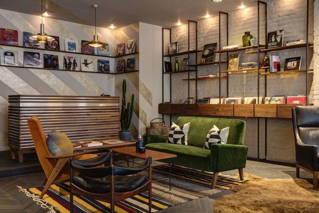 Vinyl Lounge