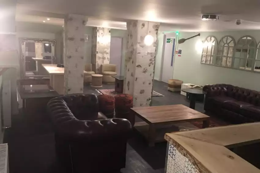 Party venues in London: SUN TRAP BAR Party venues in London: SUN TRAP BAR