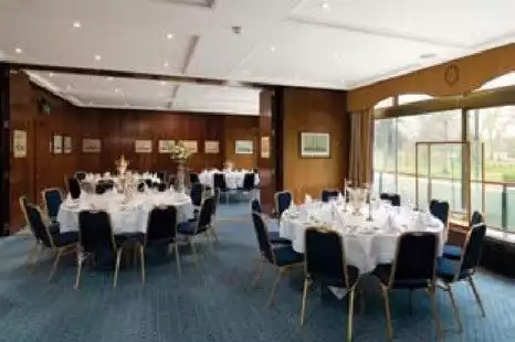 Royal Thames Yacht Club