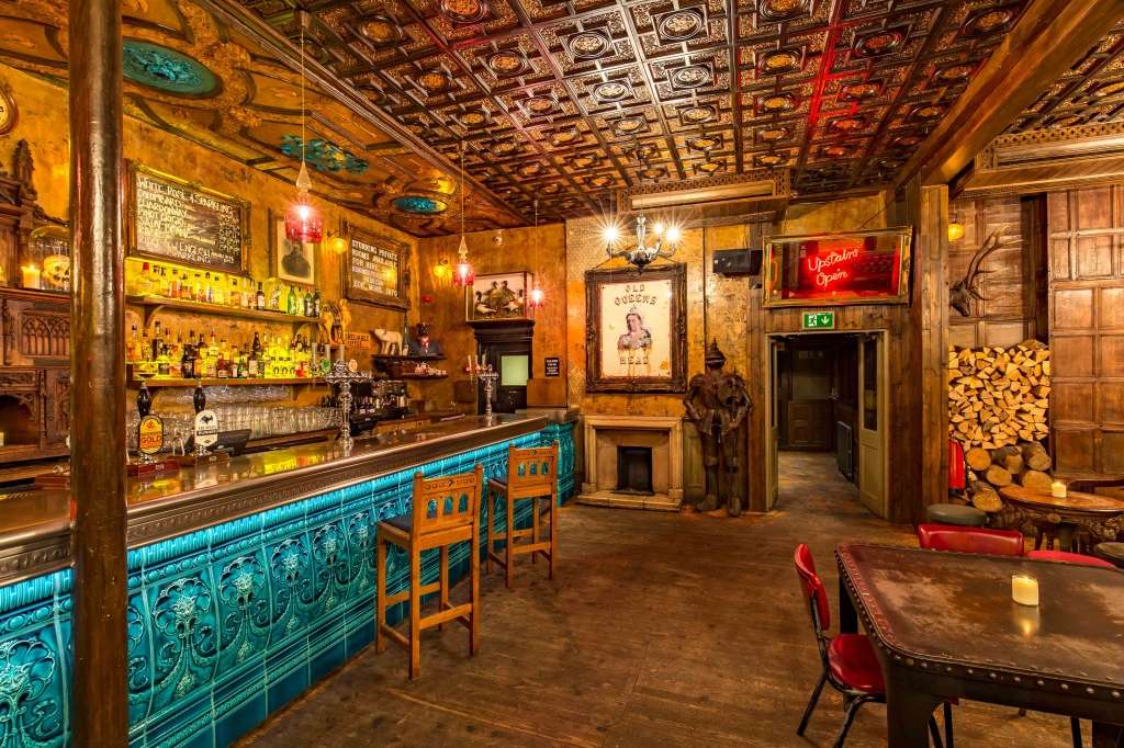 Party venues in London: The Old Queens Head