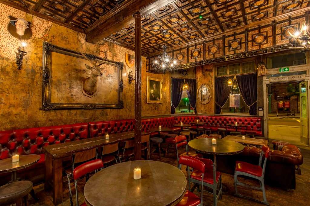 Party venues in London: The Old Queens Head