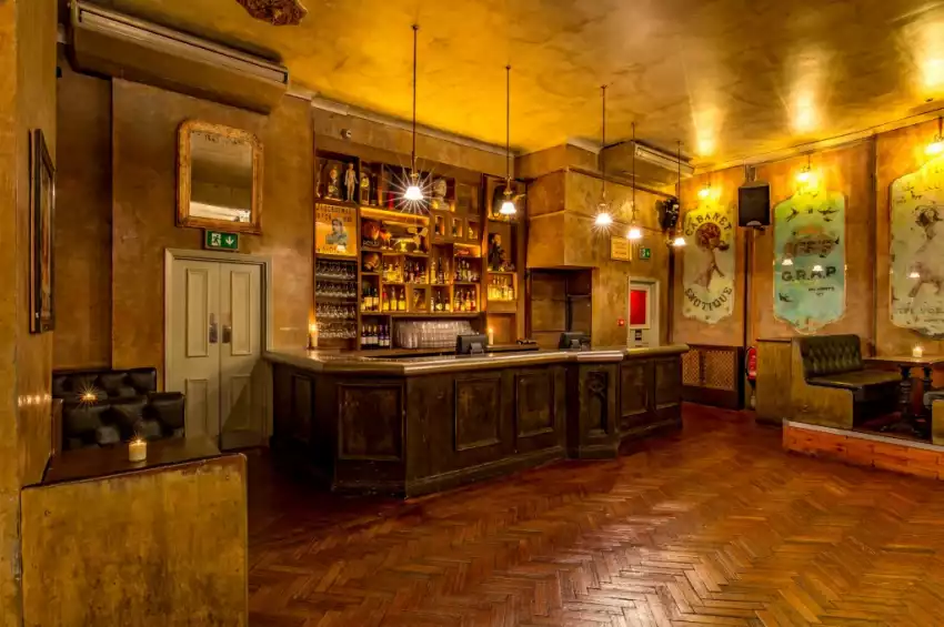 The Old Queens Head The Old Queens Head