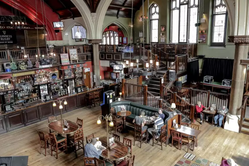 Party venues in London: O'Neill's Muswell Hill