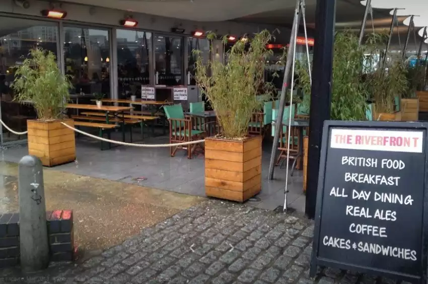 Party venues in London: Riverfront