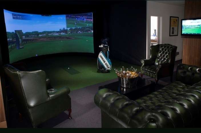 Party venues in London: Urban Golf