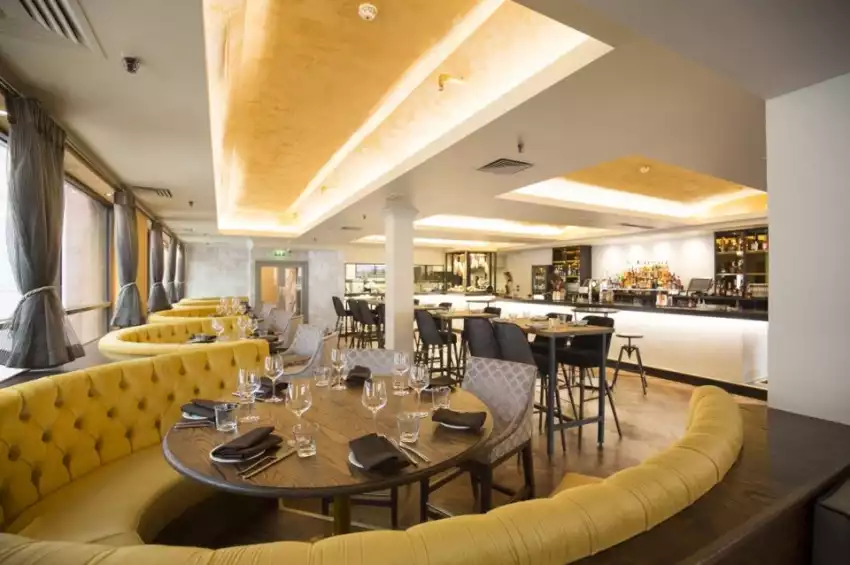 Party venues in London: Roma Bar and Restaurant