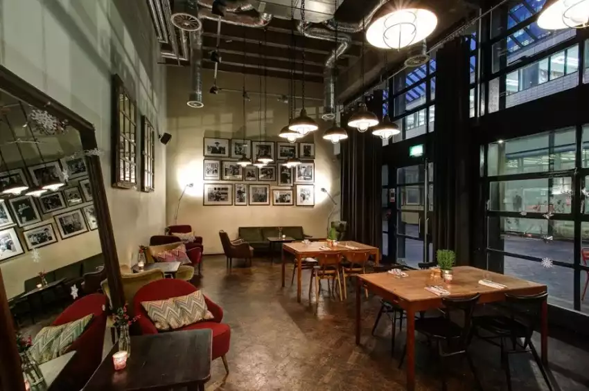 London Wall Bar & Kitchen