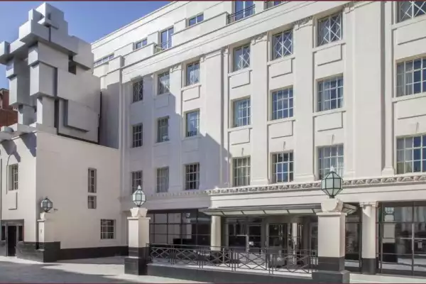 Beaumont Hotel Entrance