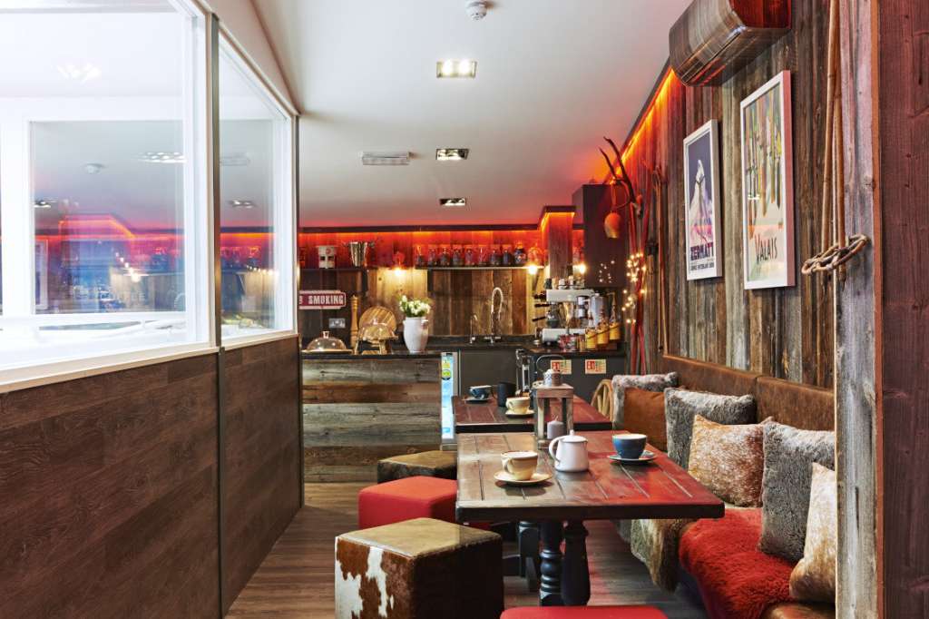 Christmas Party Venue in London : Chel-Ski
