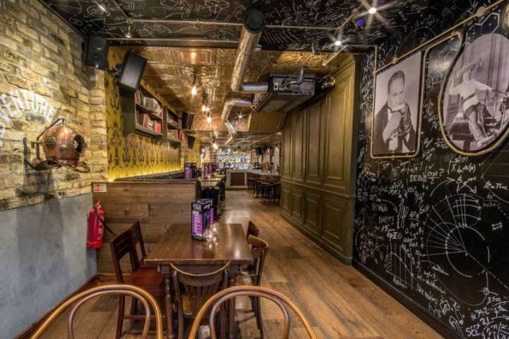Party venues in London: Adventure Bar Clapham Junction