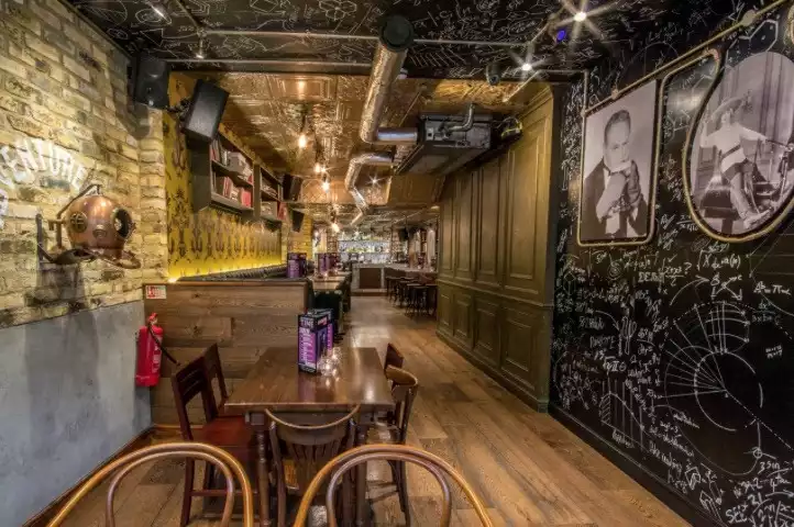 Party venues in London: Adventure Bar Clapham Junction