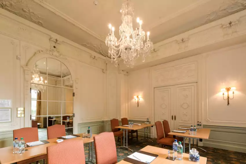 Conference venues in London: Warren House Conference venues in London: Warren House