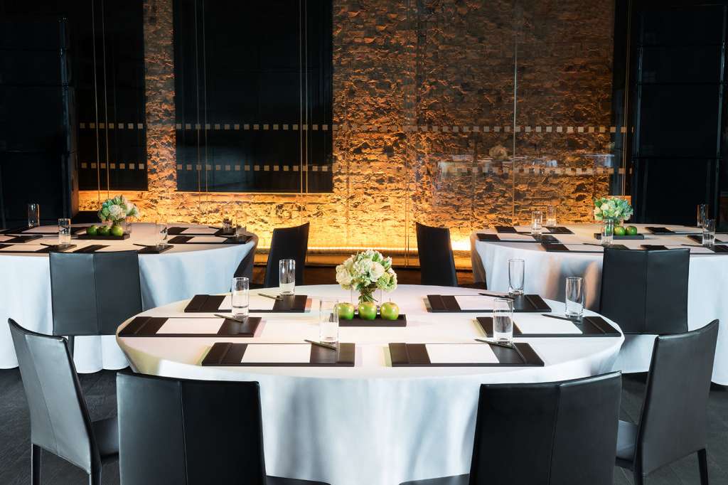 Christmas Party Venue in London : The London EDITION