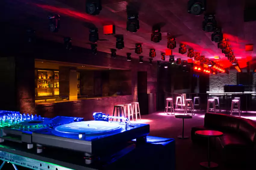 Christmas Party Venue in London : The London EDITION