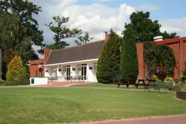 Lingfield Park Racecourse