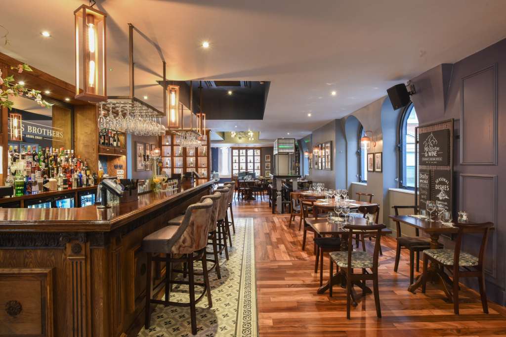 Jamies Adam's Court
