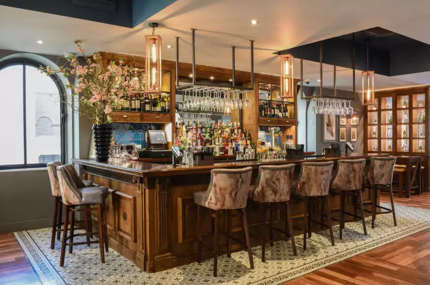 Jamies Adam's Court Jamies Adam's Court