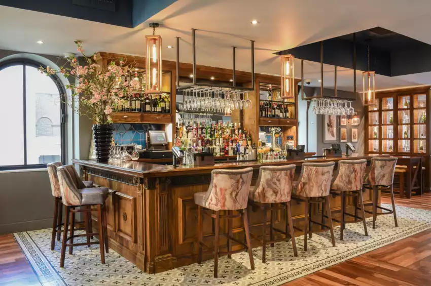 Jamies Adam's Court Jamies Adam's Court