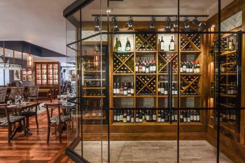 Jamies Adam's Court Jamies Adam's Court