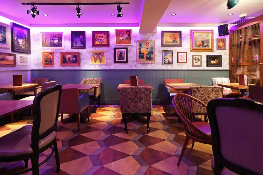 Party venues in London: The Longacre