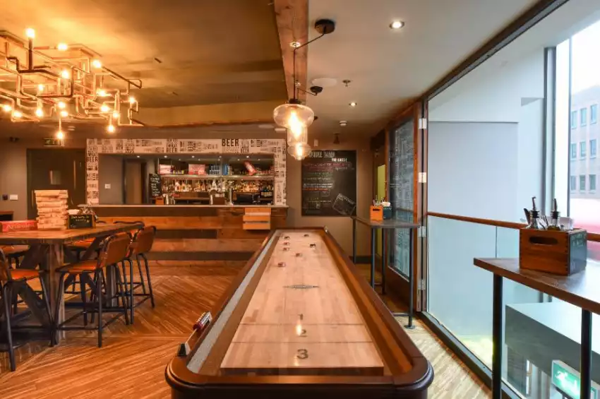 Party venues in London: Tank & Paddle Bishopsgate