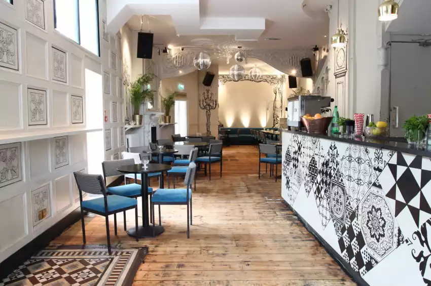 Party venues in London: The Dead Dolls House