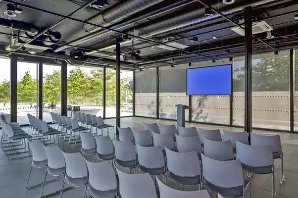 Party venues in London: The Last Drop