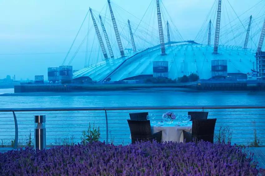 Radisson Blu Edwardian, New Providence Wharf