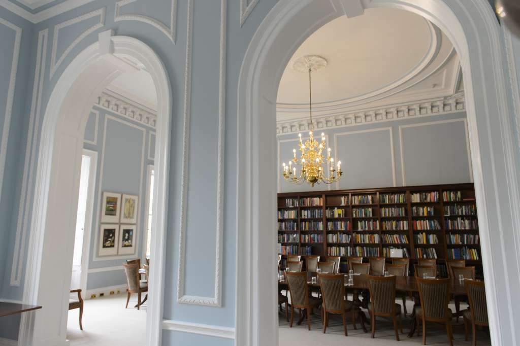 {10-11} Carlton House Terrace