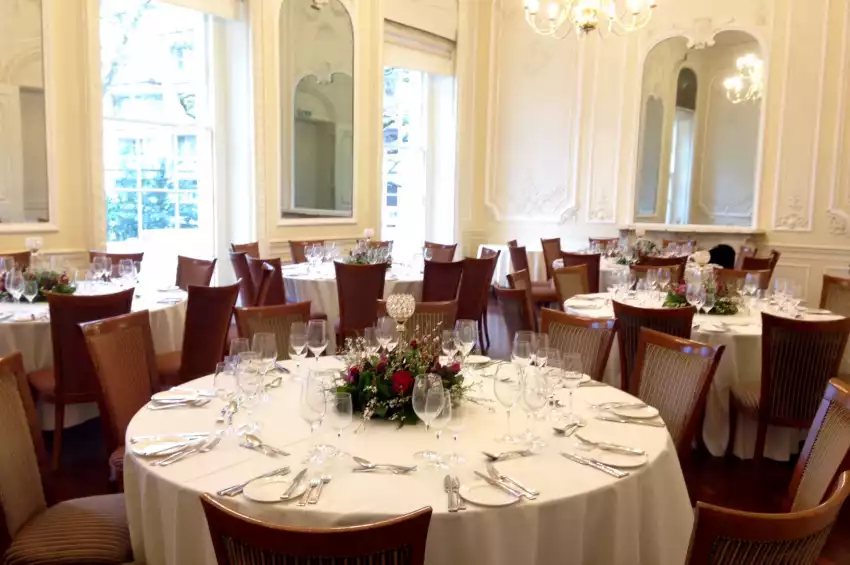 {10-11} Carlton House Terrace