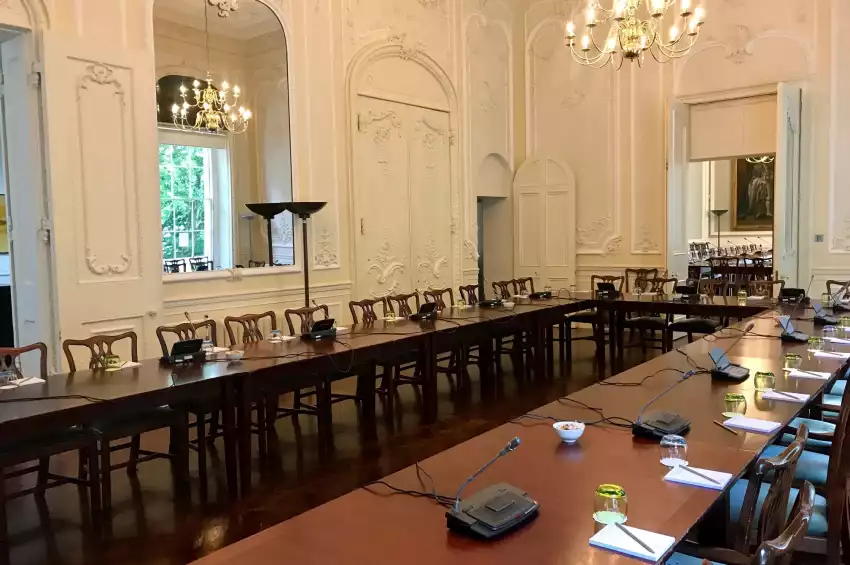 {10-11} Carlton House Terrace