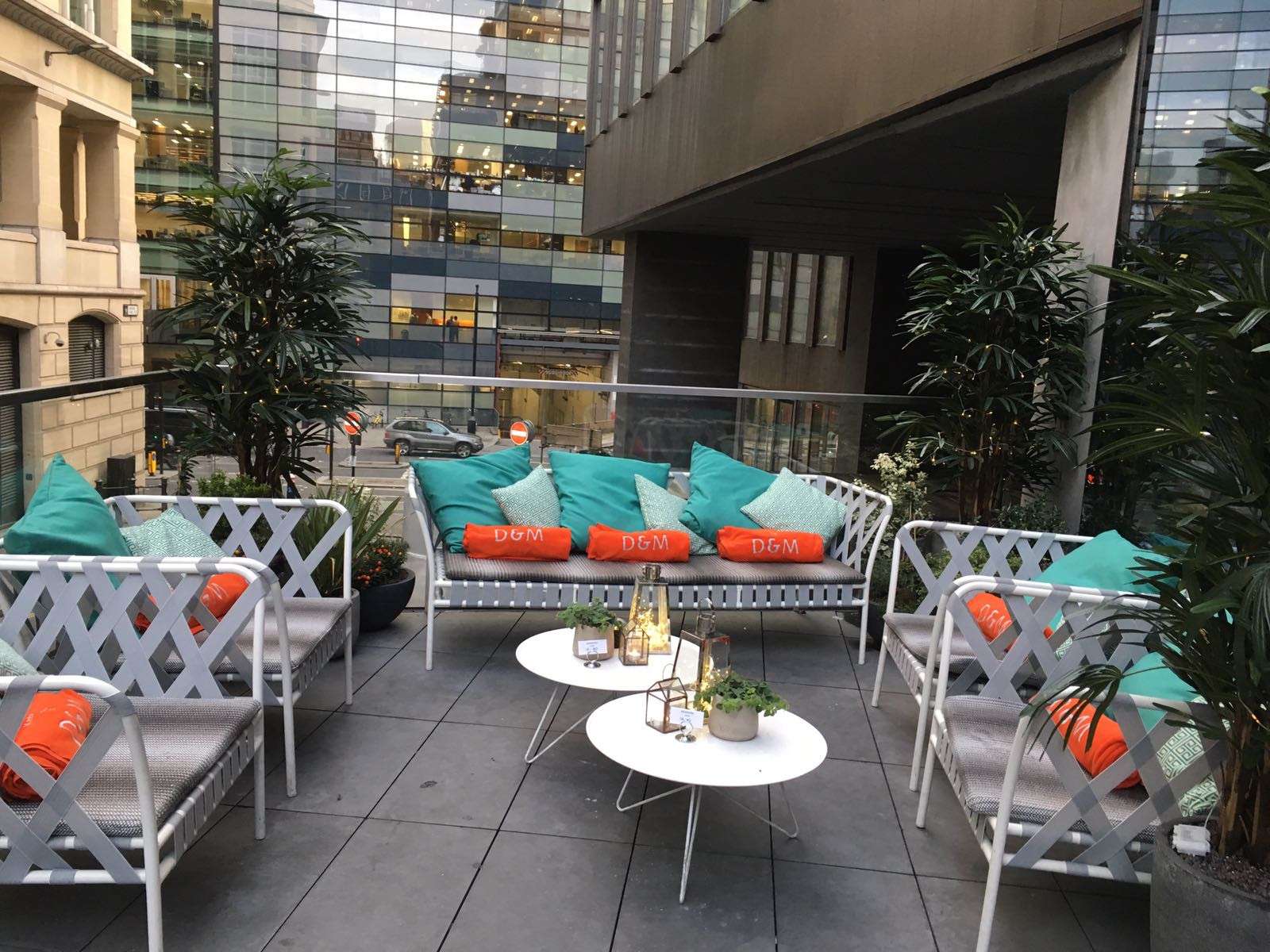 The Listing - The Deck