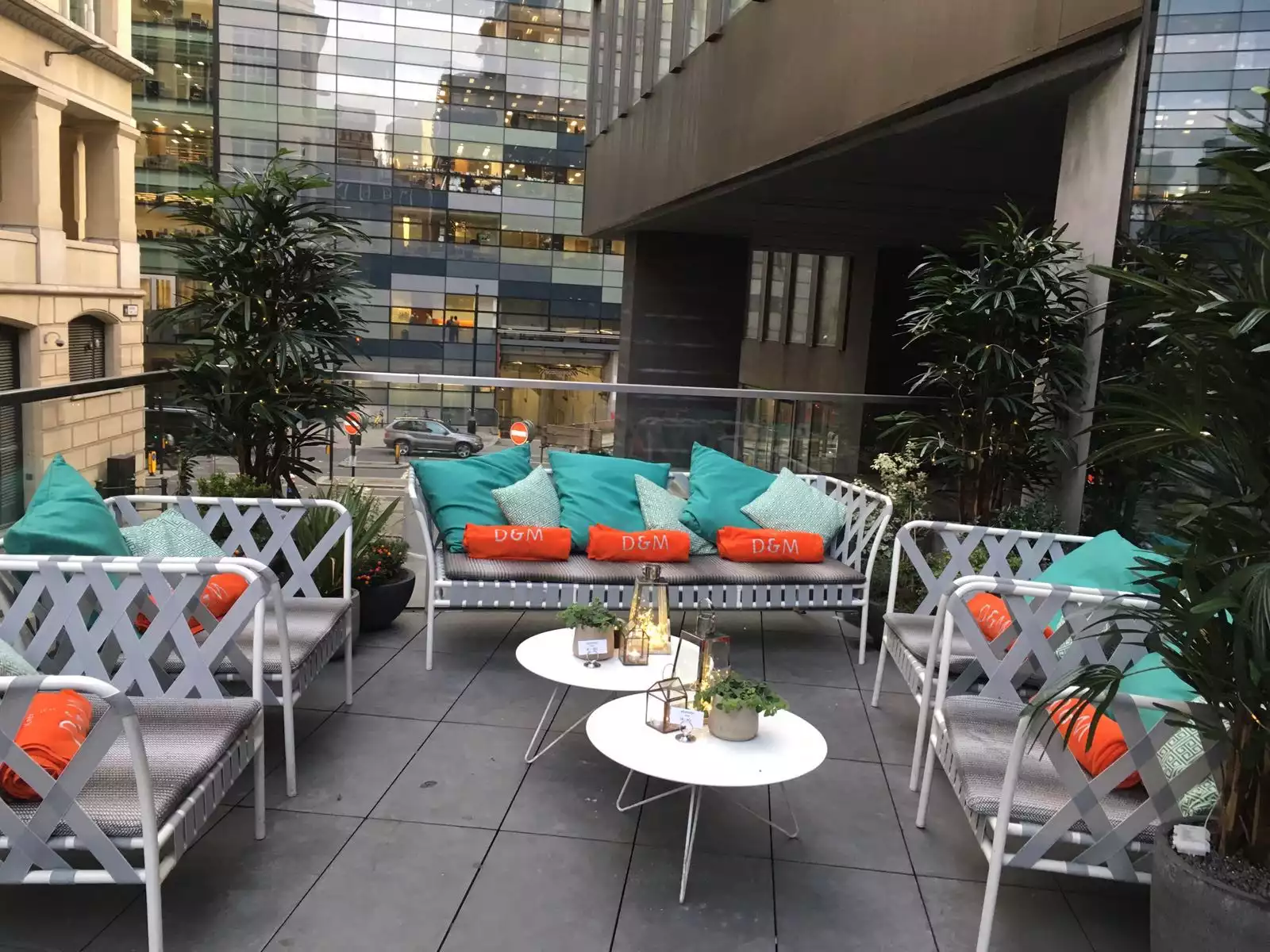 The Listing - The Deck